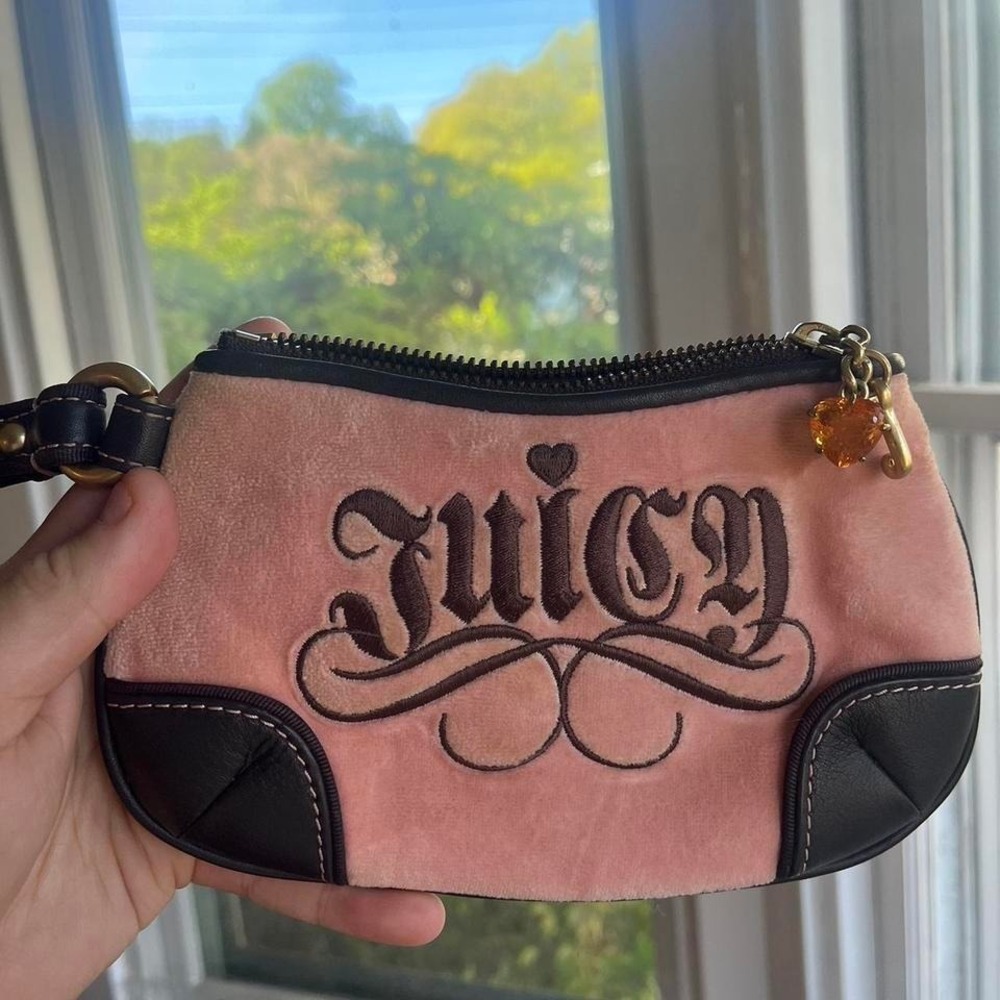 Y2K 2000s Juicy Couture "daydreamer" velour Pink Wrislet